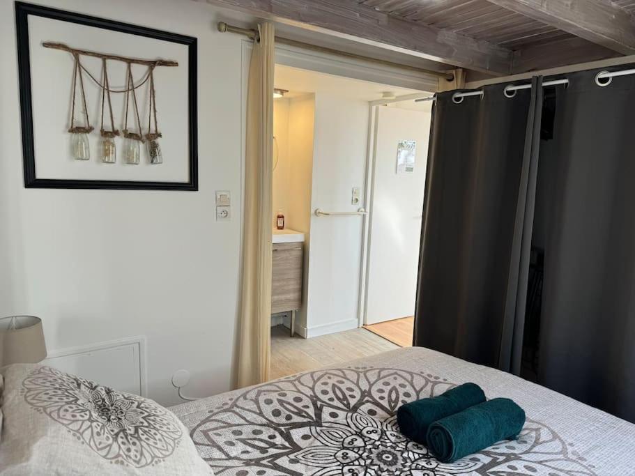 Ღ L'Entr'Act • Au Coeur De Ville Et Du Vieux Port La Rochelle  Bagian luar foto